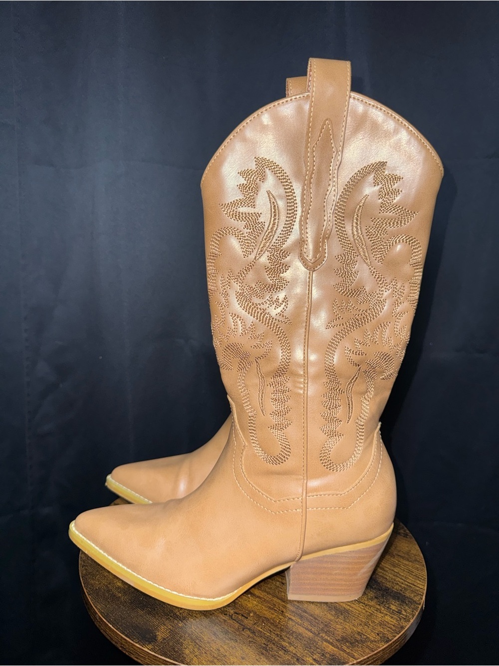 Oasis Society Sephira Camel Embroidered Western Boots Sz 7